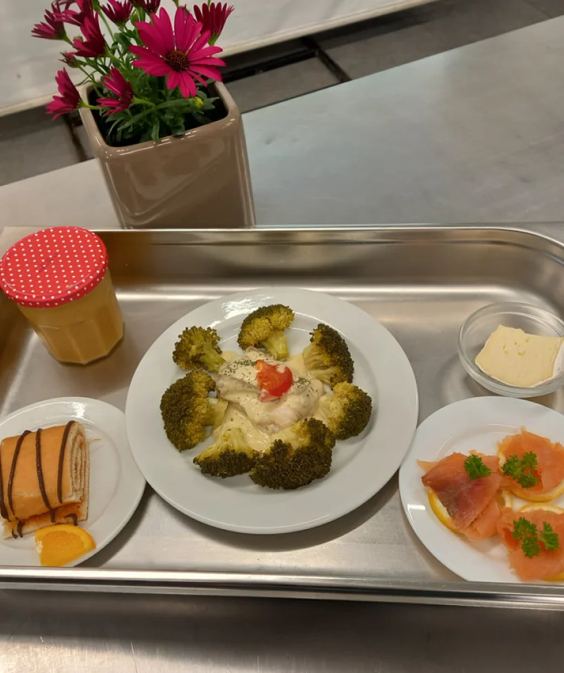 Plato Portage Portage De Repas A Domicile Laval Plateaux Repas